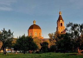 Церква не сумує й не плаче над труною Богородиці (відео) Церква не сумує й не плаче над труною Богородиці (відео)