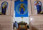 Ще одна служба в центральній частині храму Ще одна служба в центральній частині храму