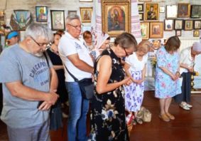 Ангельські мелодії на Богослужінні: Херувимська пісня Ангельські мелодії на Богослужінні: Херувимська пісня